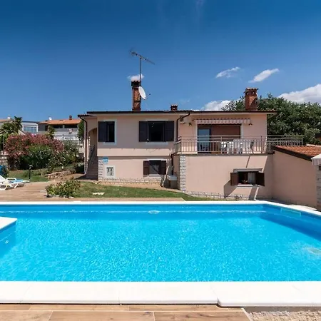 Casa Diana Kaštelir