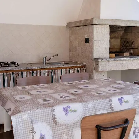 Feriehus Casa Diana Kaštelir