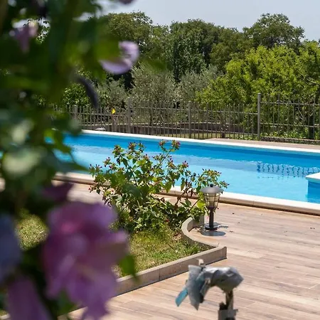 בית נופש Casa Diana *